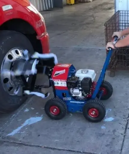 Máquina para Pulir Rines de Tráiler Milwaukee 